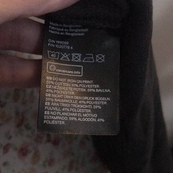 H&M 🆕NWT* SKELETON CROP MOCK NECK SKELETON LIGHT SWEATSHIRT size SMALL - Picture 7 of 9